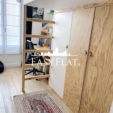 Fully-equipped Family With 3-bedroom, Batignolles, By Easyflat Párizs